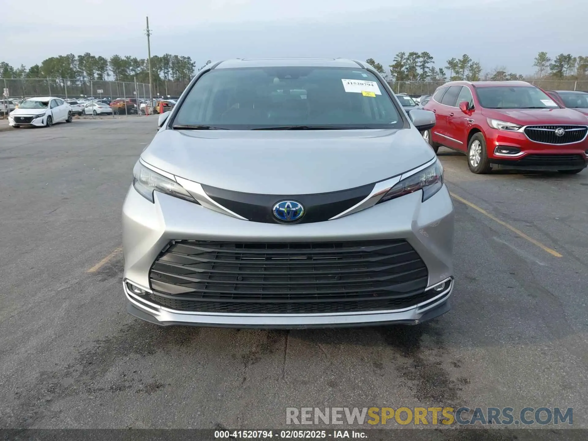 12 fotografías del automóvil dañado 5TDYRKEC9RS181312 TOYOTA SIENNA 2024