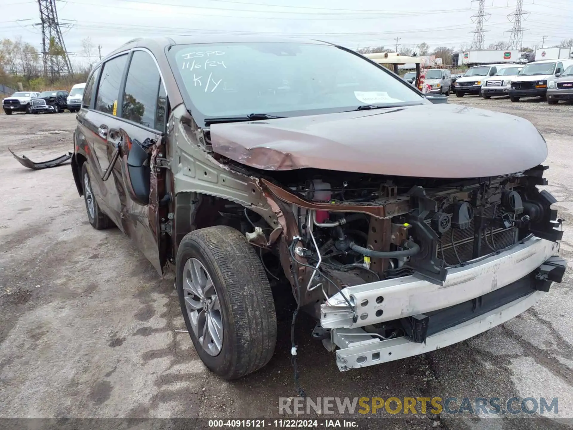 6 fotografías del automóvil dañado 5TDYSKFC9RS120030 TOYOTA SIENNA 2024