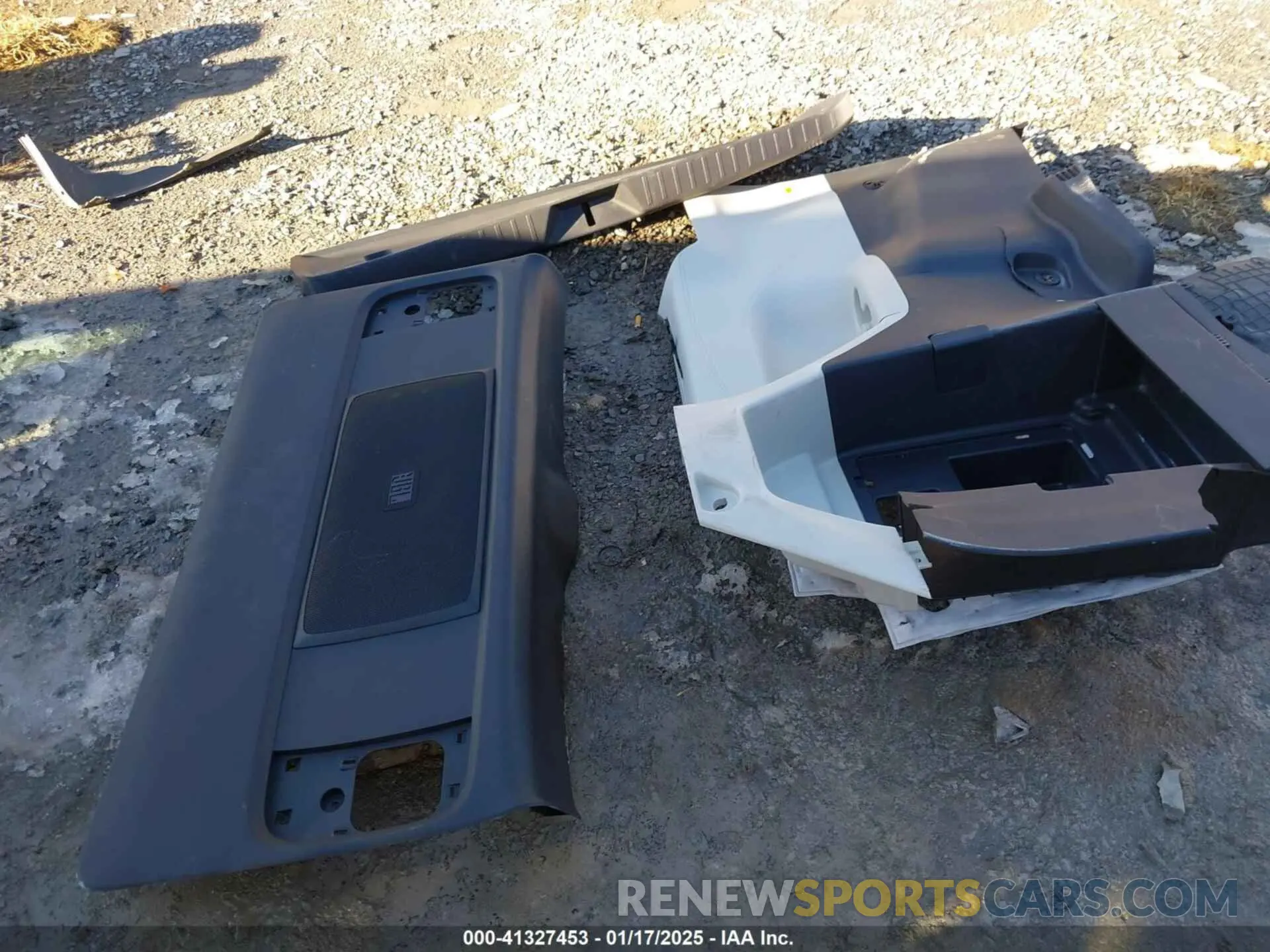 12 fotografías del automóvil dañado 5TDZRKEC7RS215946 TOYOTA SIENNA 2024