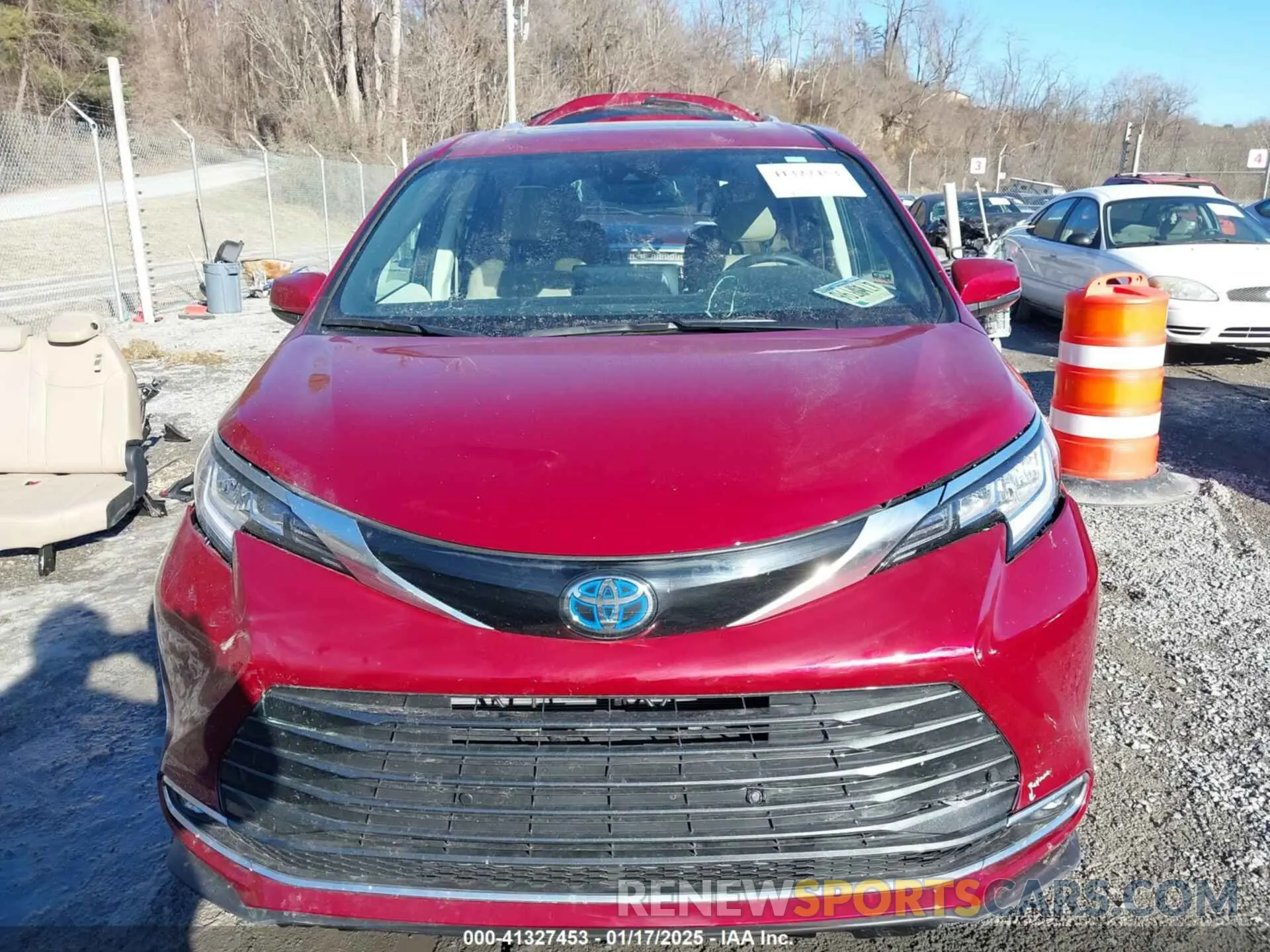 13 fotografías del automóvil dañado 5TDZRKEC7RS215946 TOYOTA SIENNA 2024