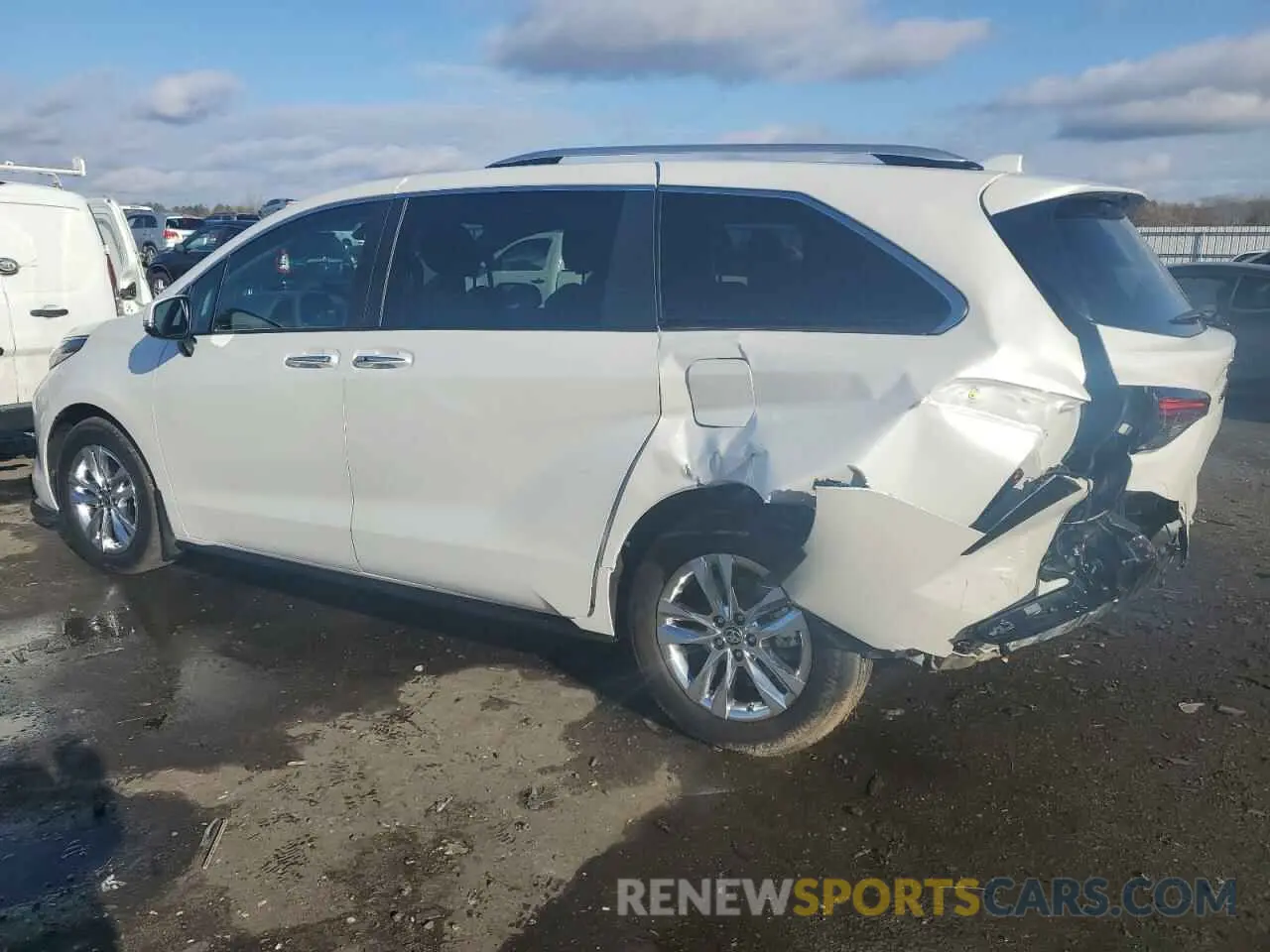 2 fotografías del automóvil dañado 5TDZRKEC8RS220640 TOYOTA SIENNA 2024