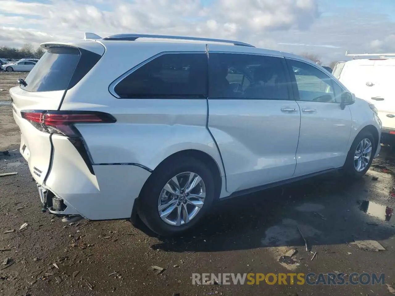 3 fotografías del automóvil dañado 5TDZRKEC8RS220640 TOYOTA SIENNA 2024