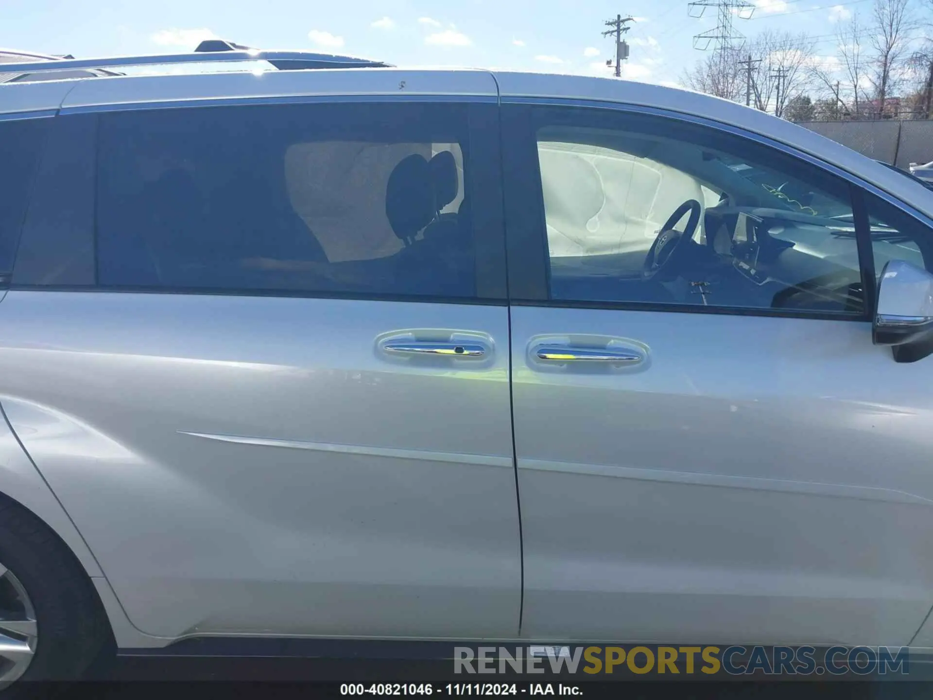 13 fotografías del automóvil dañado 5TDZSKFC0RS152806 TOYOTA SIENNA 2024