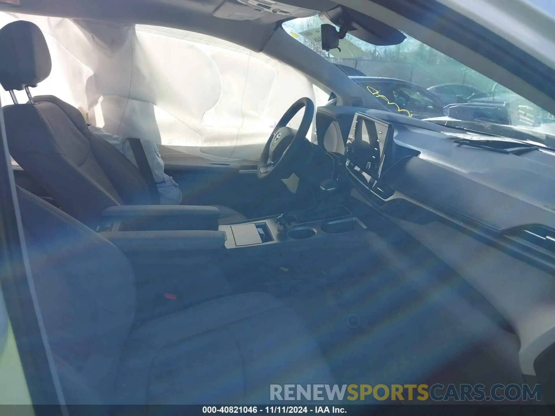 5 fotografías del automóvil dañado 5TDZSKFC0RS152806 TOYOTA SIENNA 2024