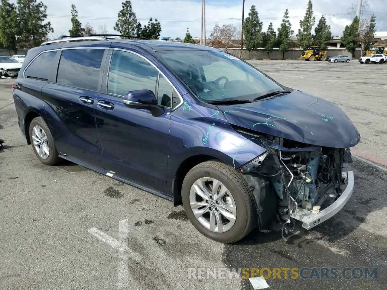 4 fotografías del automóvil dañado 5TDZSKFC2RS109116 TOYOTA SIENNA 2024