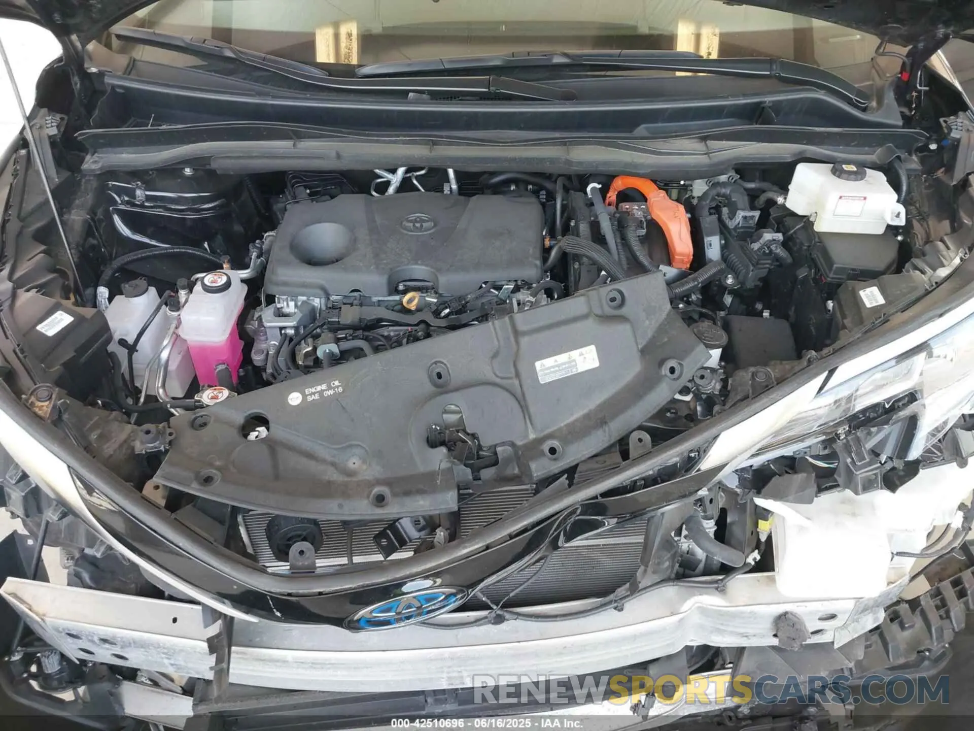 10 fotografías del automóvil dañado 5TDZSKFC2RS125364 TOYOTA SIENNA 2024