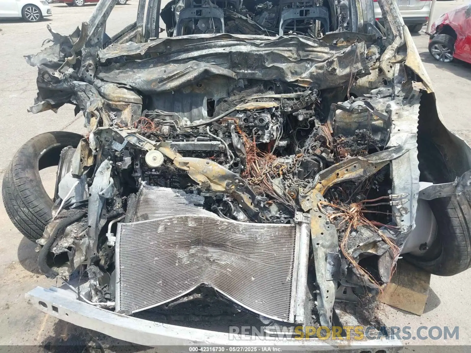 10 fotografías del automóvil dañado 5TDDRKEC7SS229054 TOYOTA SIENNA 2025