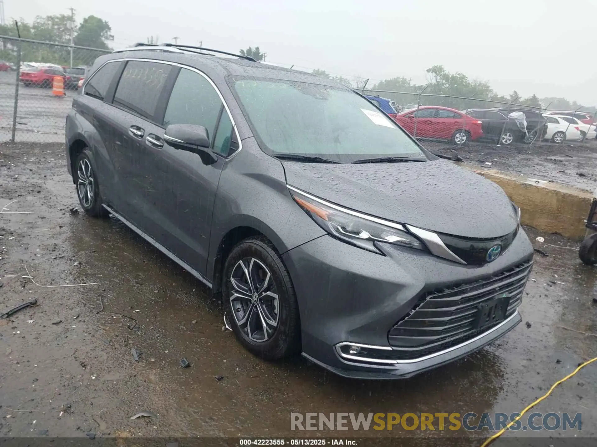 1 fotografías del automóvil dañado 5TDESKFC7SS171311 TOYOTA SIENNA 2025