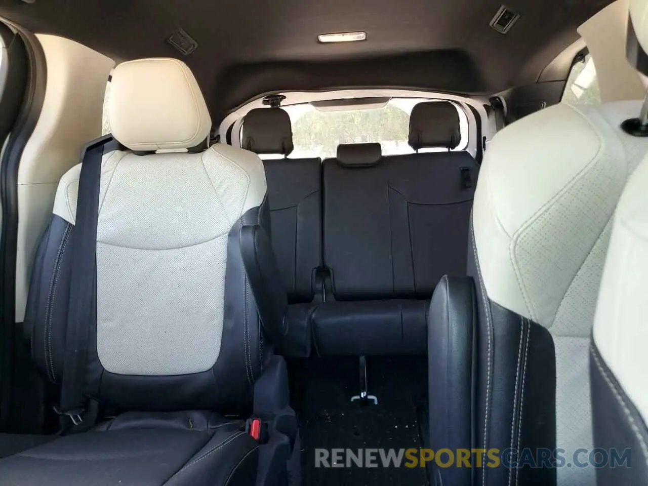 10 fotografías del automóvil dañado 5TDZRKEC9SS226758 TOYOTA SIENNA 2025