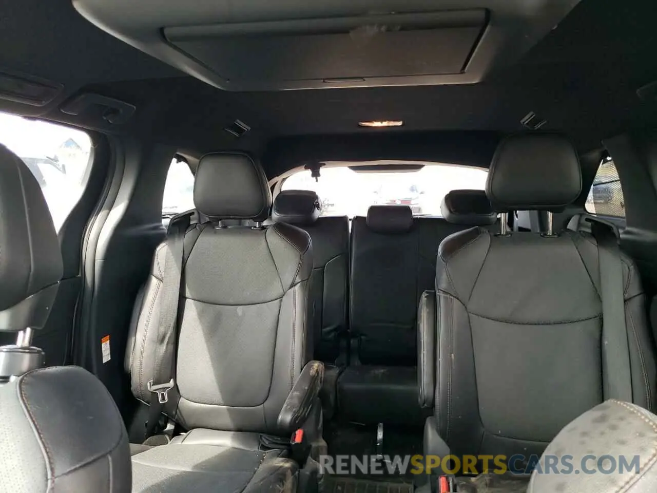 10 fotografías del automóvil dañado 5TDZSKFC2SS164445 TOYOTA SIENNA 2025
