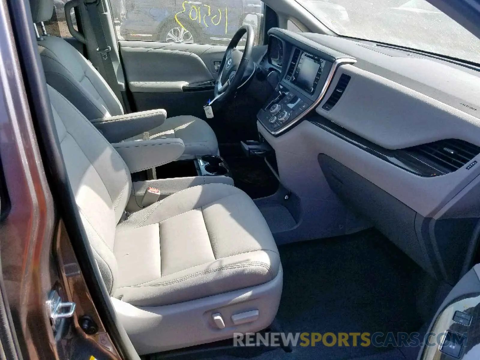 5 fotografías del automóvil dañado 5TDYZ3DC0KS966458 TOYOTA SIENNA LIM 2019