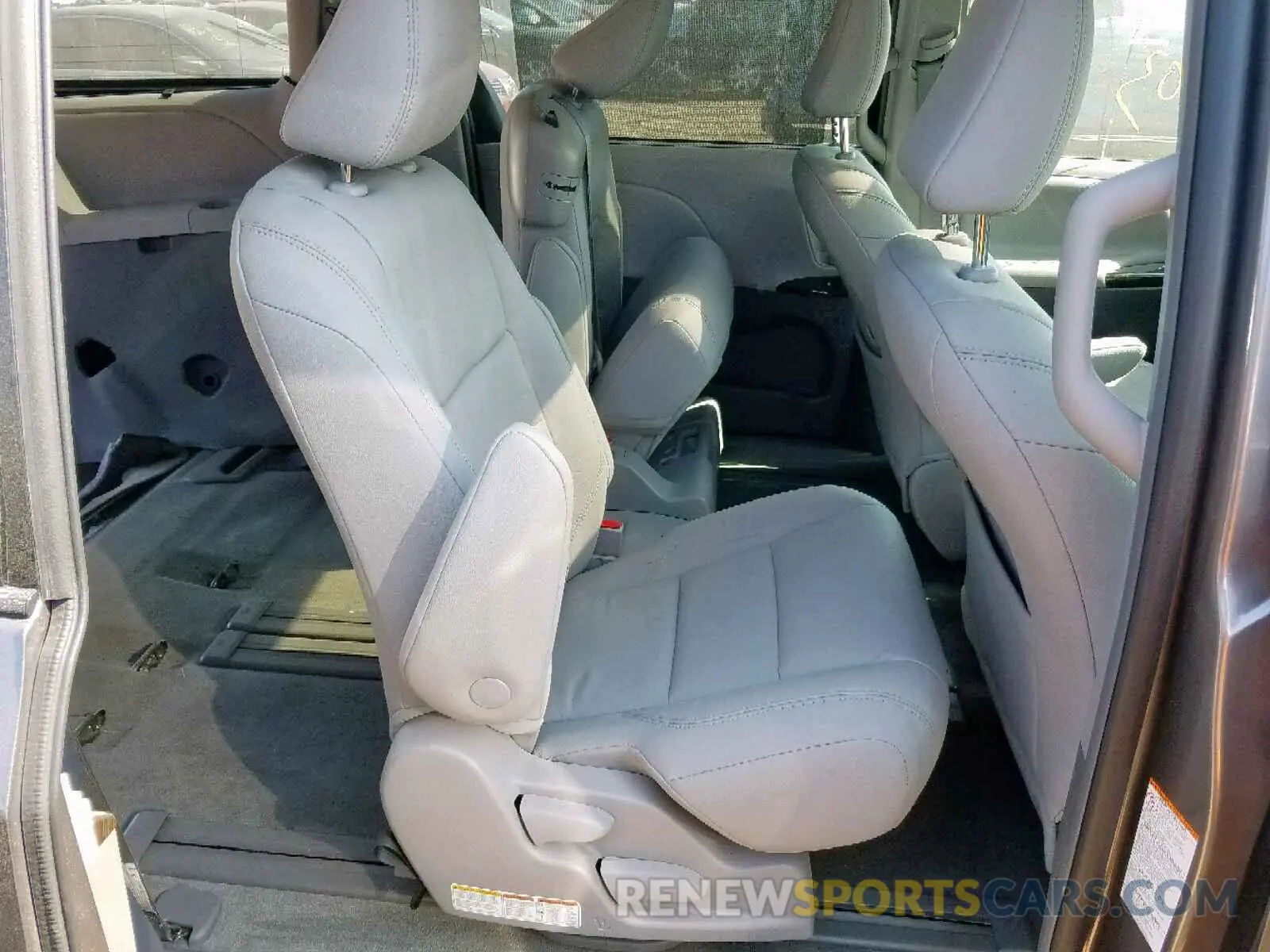 6 fotografías del automóvil dañado 5TDYZ3DC0KS966458 TOYOTA SIENNA LIM 2019