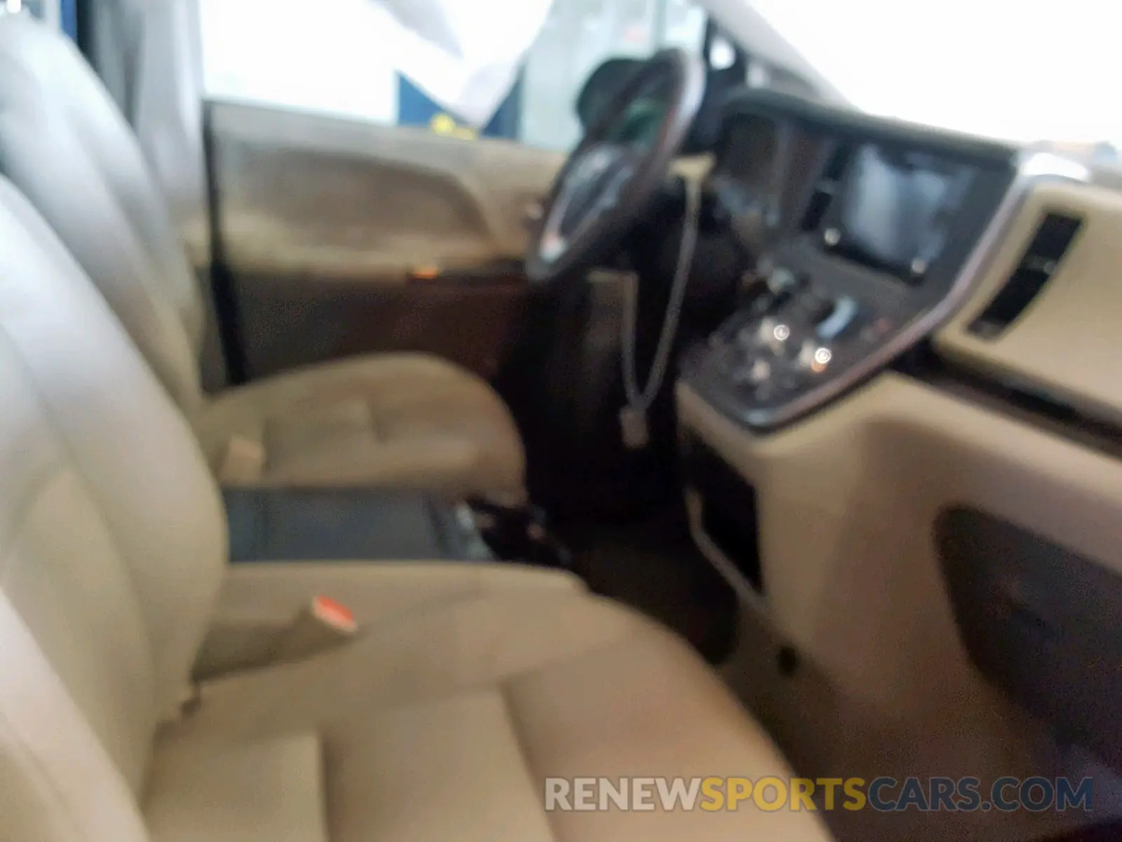 5 fotografías del automóvil dañado 5TDYZ3DC3KS979611 TOYOTA SIENNA LIM 2019