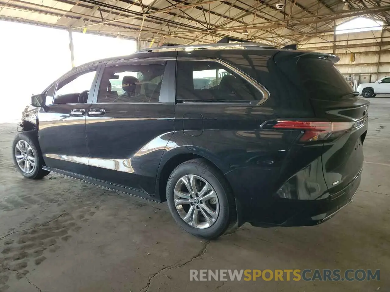 2 fotografías del automóvil dañado 5TDESKFC2RS144740 TOYOTA SIENNA PLA 2024