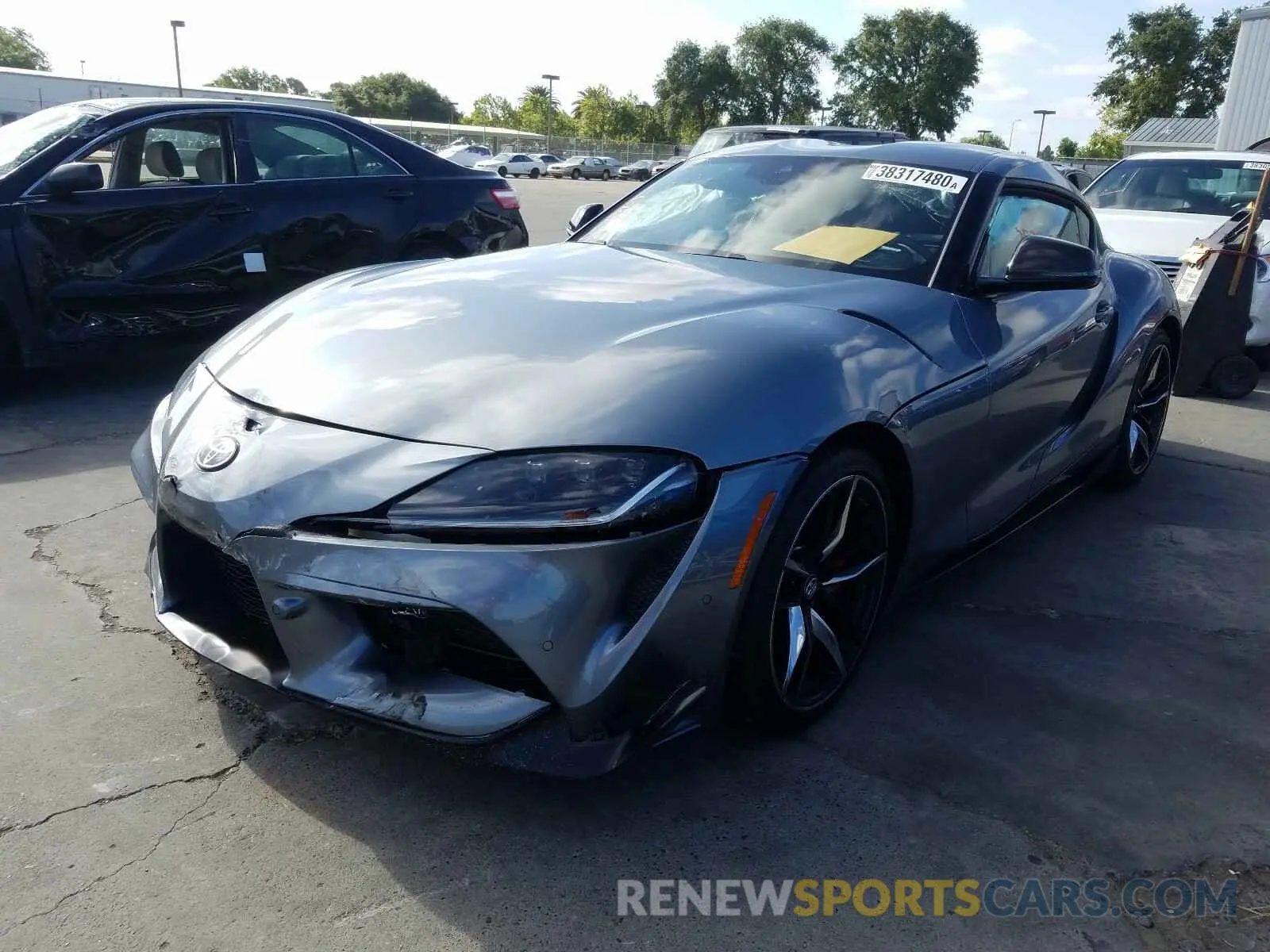 2 fotografías del automóvil dañado WZ1DB4C0XLW029135 TOYOTA SUPRA 2020