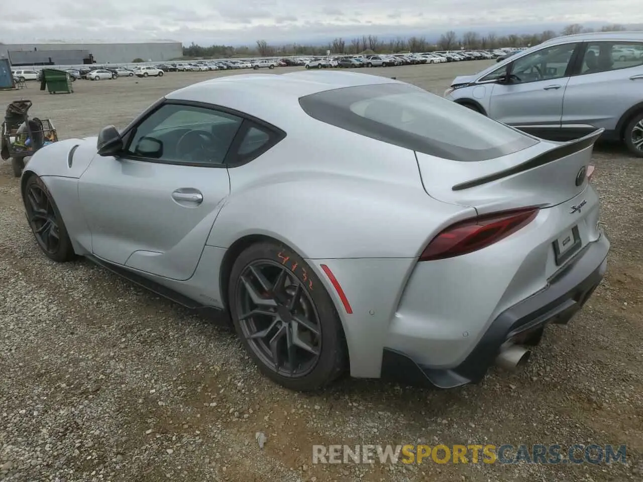 2 fotografías del automóvil dañado WZ1DB4C0XLW030009 TOYOTA SUPRA 2020