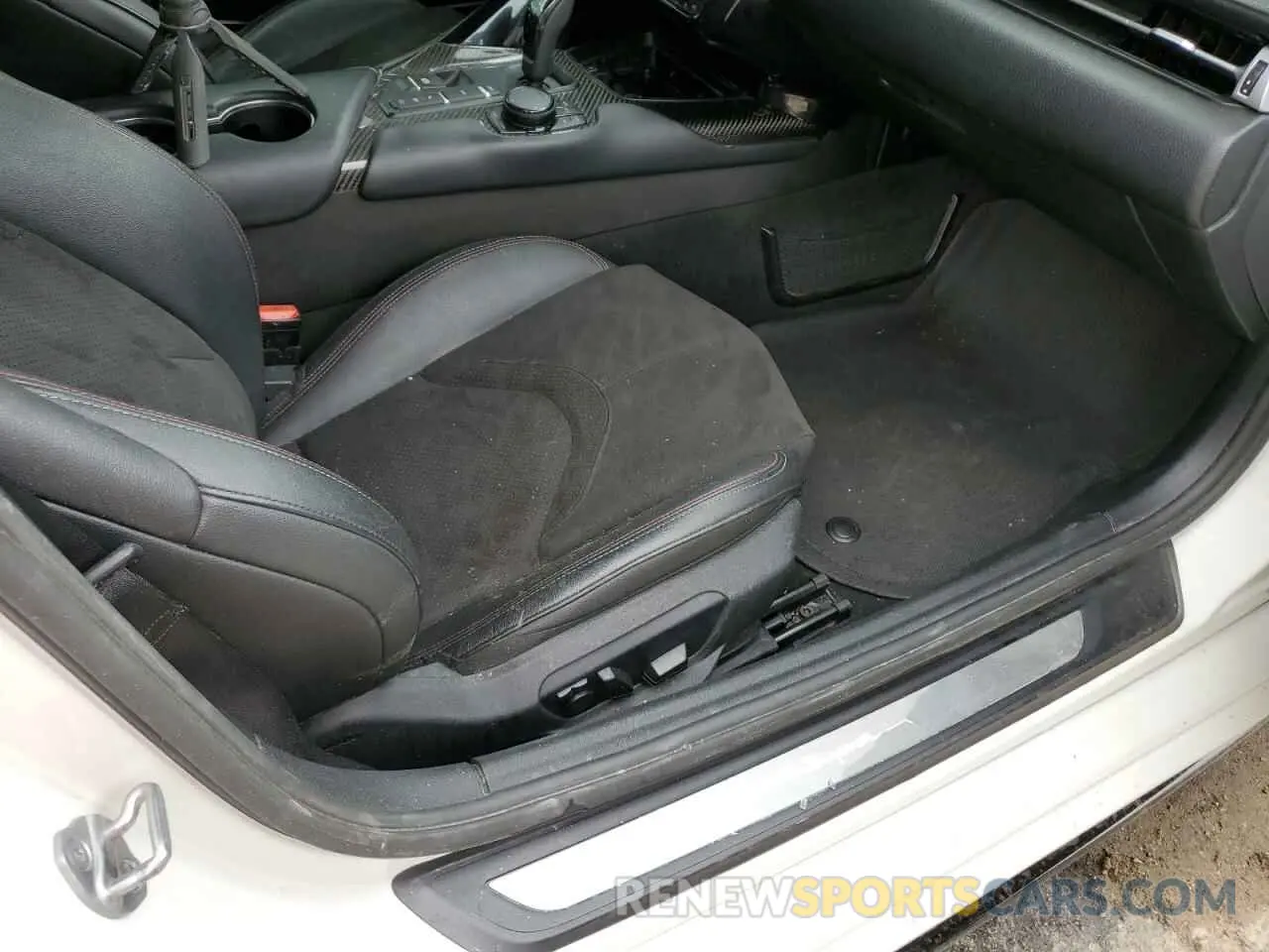 10 fotografías del automóvil dañado WZ1DB0C00NW052340 TOYOTA SUPRA 2022