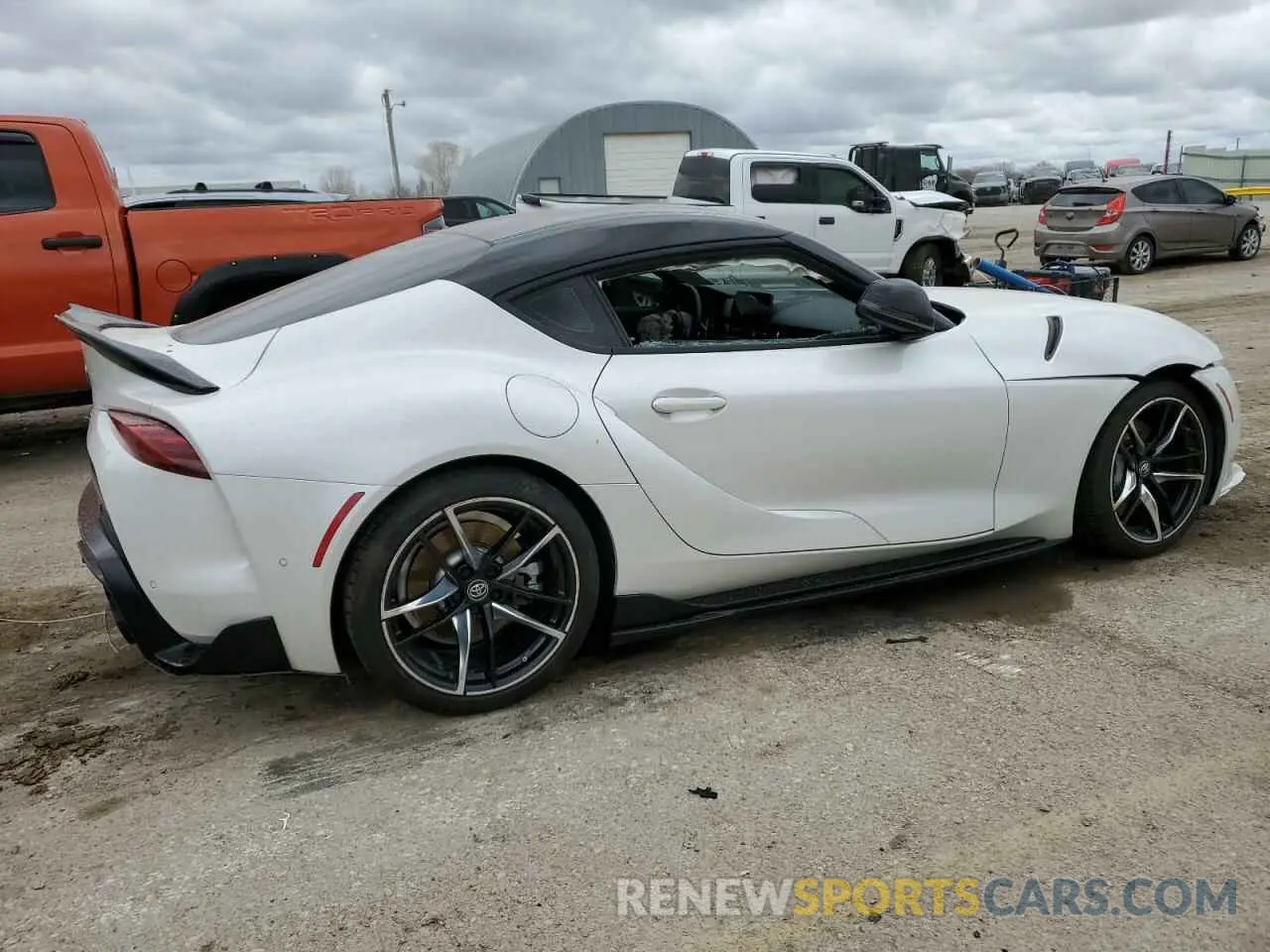 3 fotografías del automóvil dañado WZ1DB0C00NW052340 TOYOTA SUPRA 2022