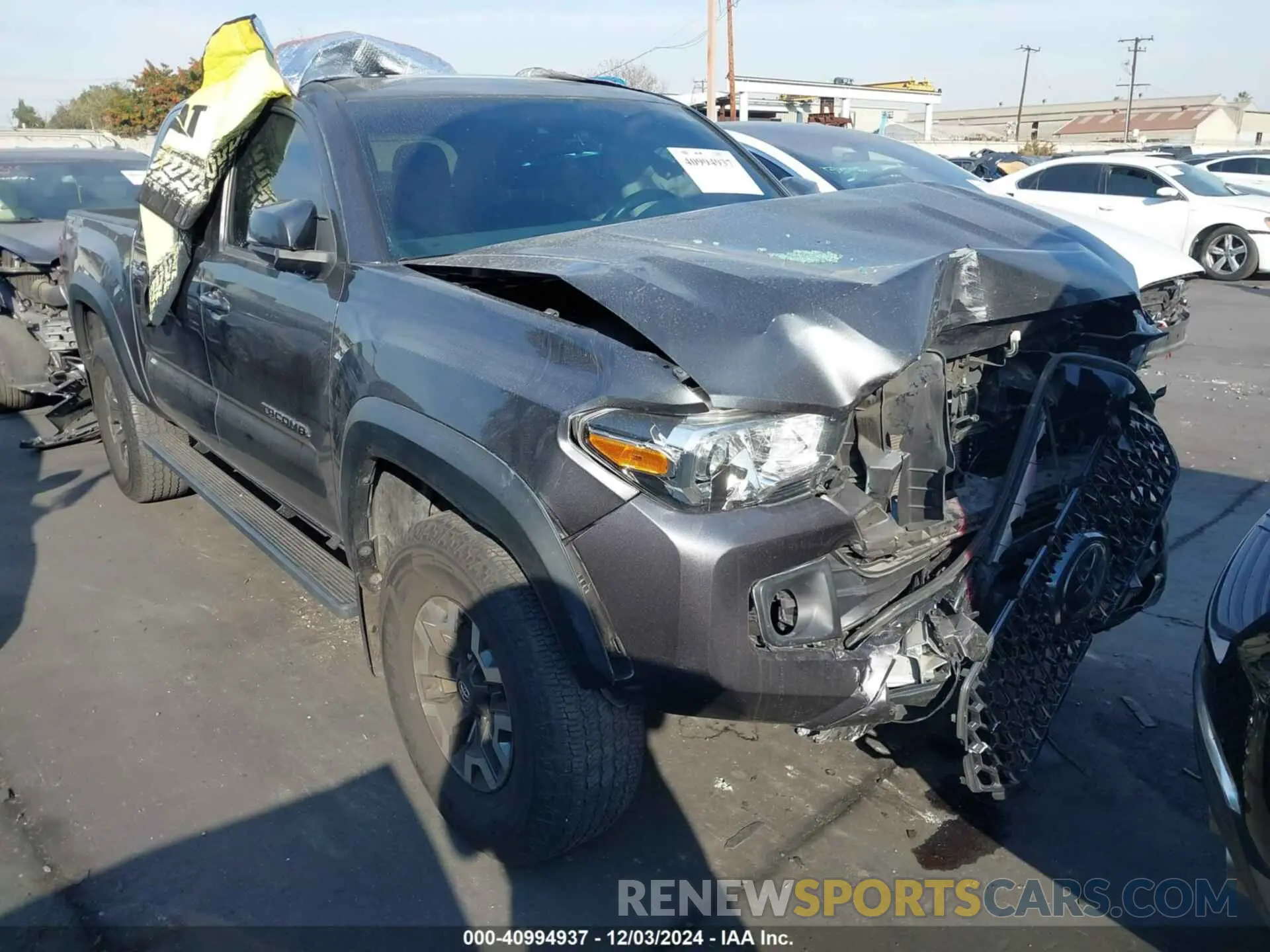 1 fotografías del automóvil dañado 3TMAZ5CN0KM095027 TOYOTA TACOMA 2019