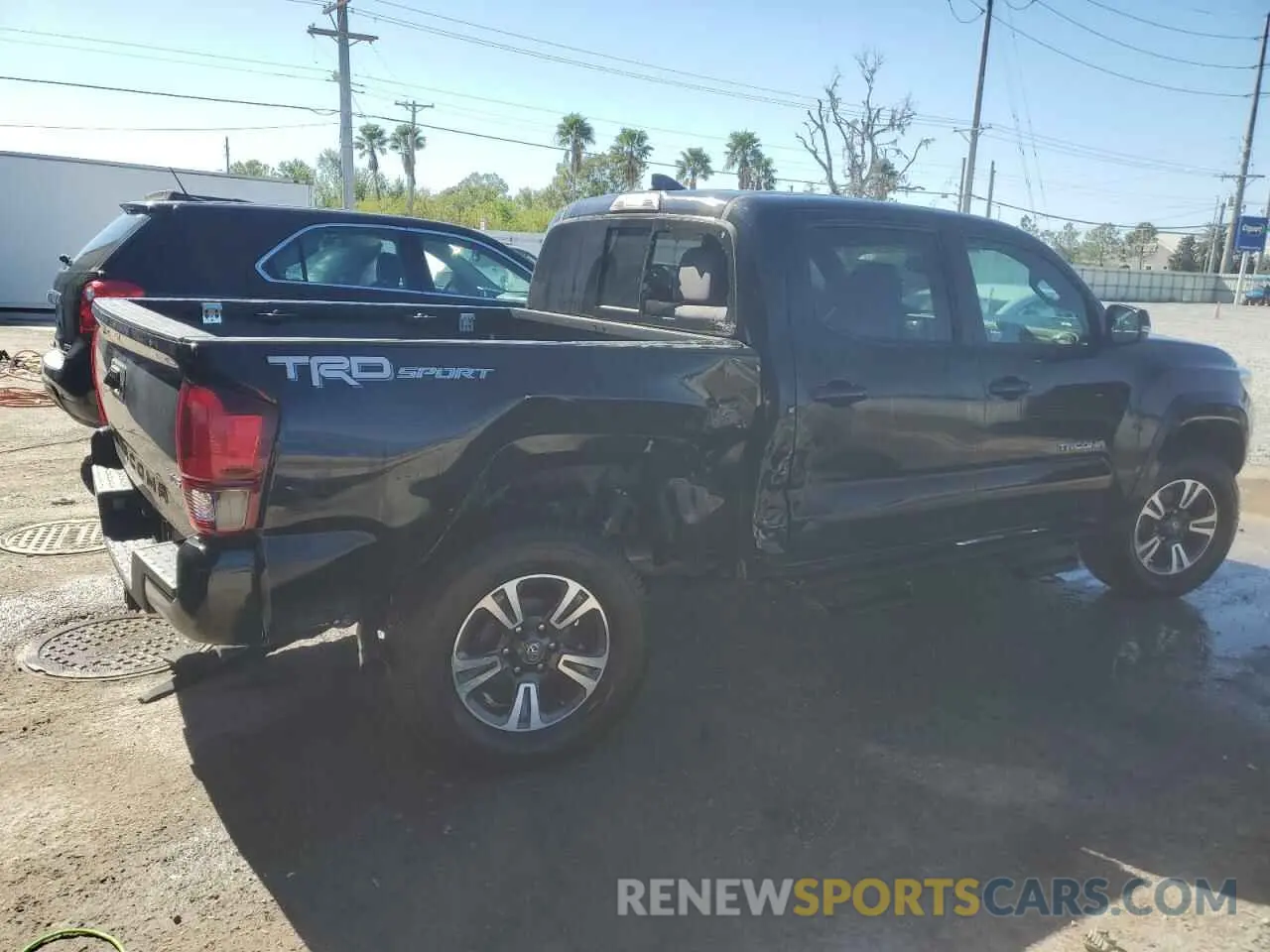 3 fotografías del automóvil dañado 3TMAZ5CN1KM095571 TOYOTA TACOMA 2019
