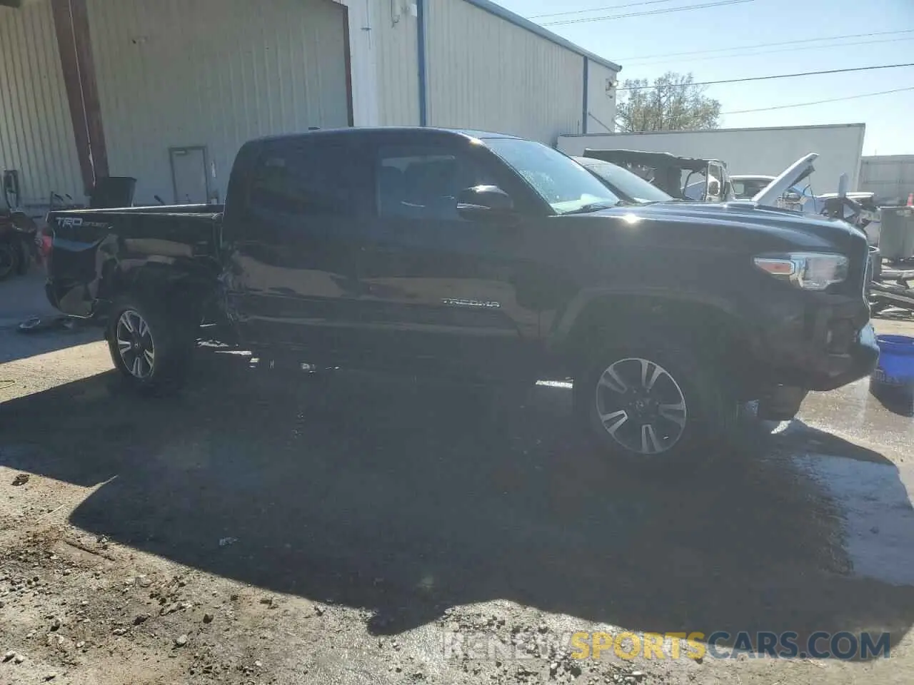 4 fotografías del automóvil dañado 3TMAZ5CN1KM095571 TOYOTA TACOMA 2019