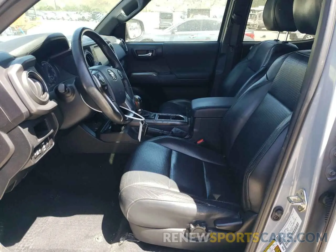7 fotografías del automóvil dañado 3TMAZ5CN1KM097143 TOYOTA TACOMA 2019