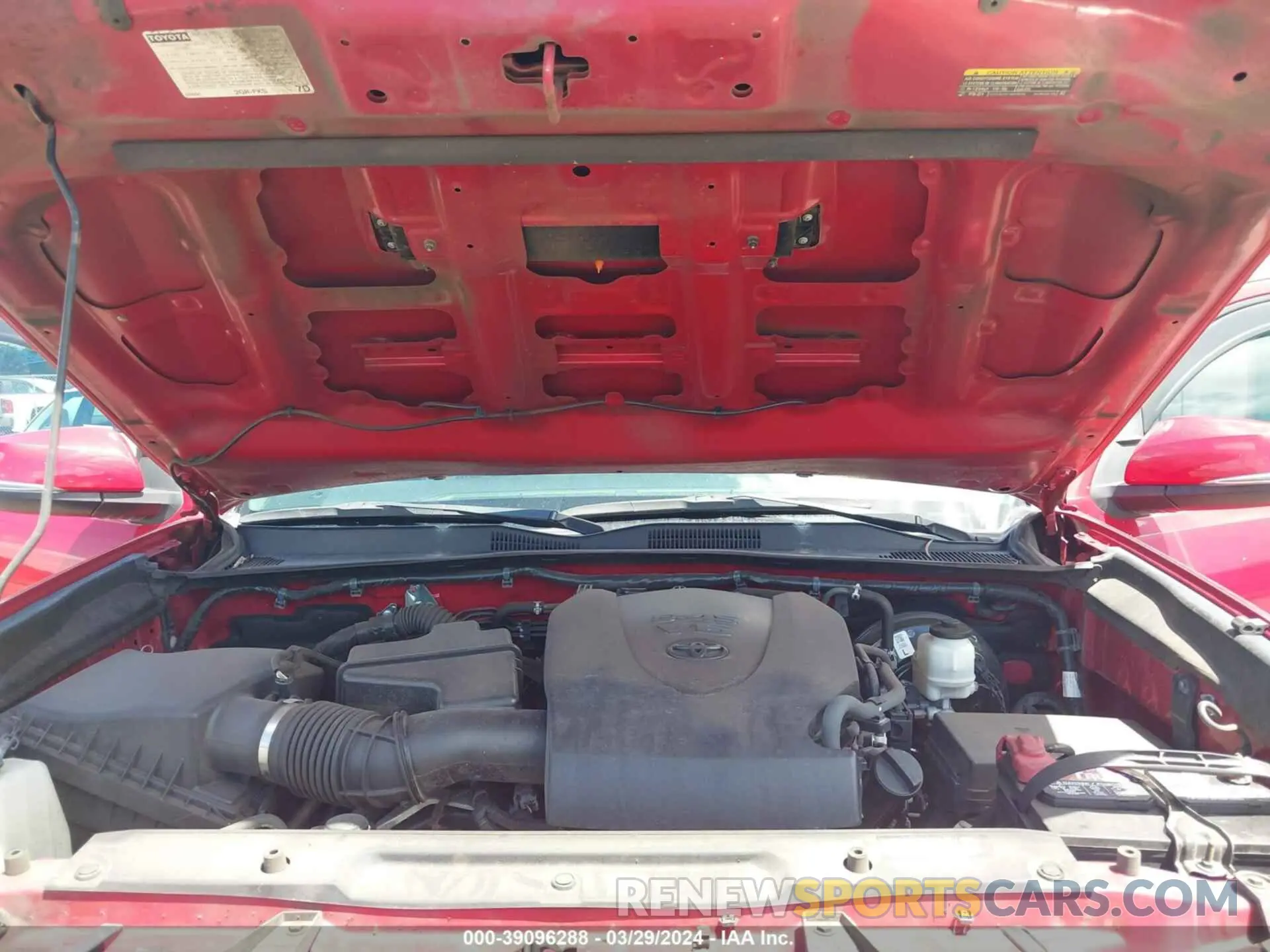 10 fotografías del automóvil dañado 3TMAZ5CN1KM102292 TOYOTA TACOMA 2019