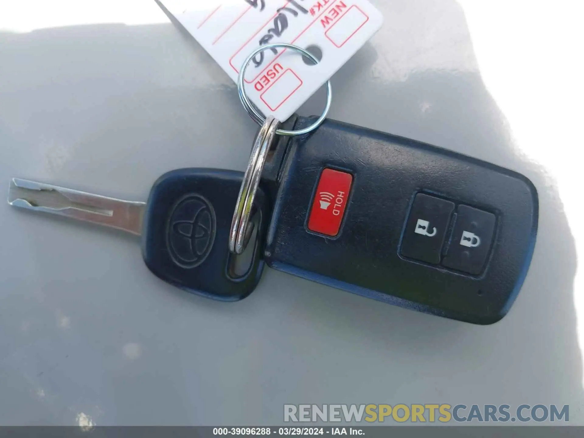 11 fotografías del automóvil dañado 3TMAZ5CN1KM102292 TOYOTA TACOMA 2019