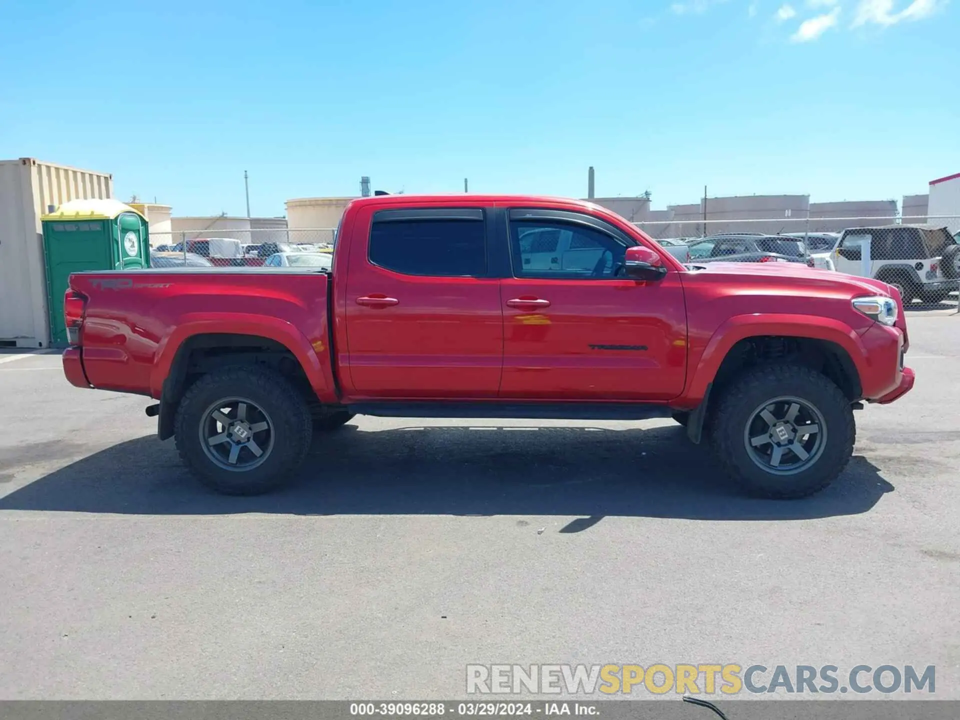 13 fotografías del automóvil dañado 3TMAZ5CN1KM102292 TOYOTA TACOMA 2019