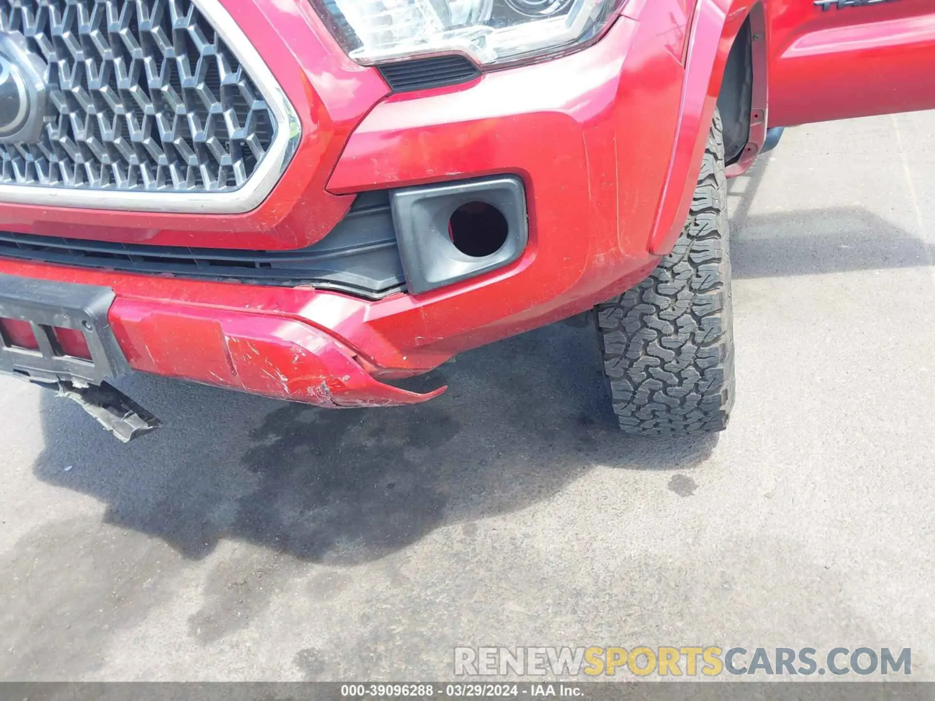 19 fotografías del automóvil dañado 3TMAZ5CN1KM102292 TOYOTA TACOMA 2019