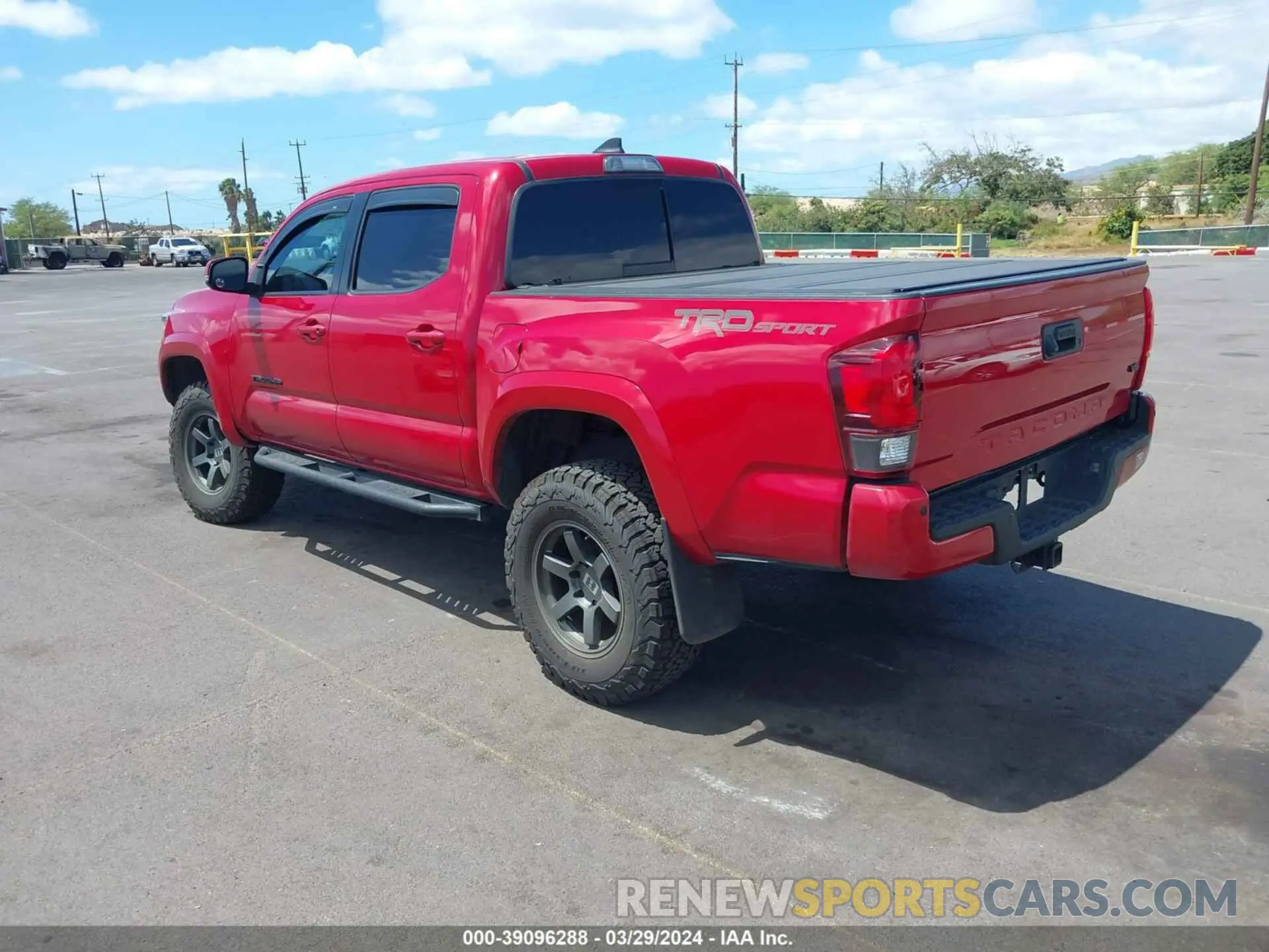 3 fotografías del automóvil dañado 3TMAZ5CN1KM102292 TOYOTA TACOMA 2019