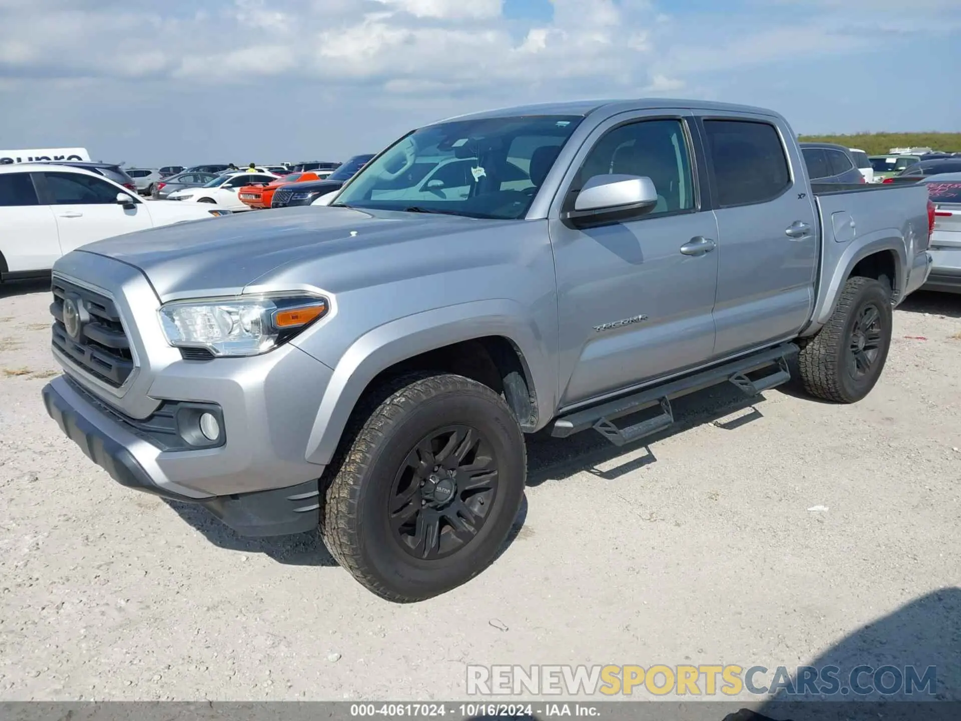 2 fotografías del automóvil dañado 3TMAZ5CN1KM106097 TOYOTA TACOMA 2019