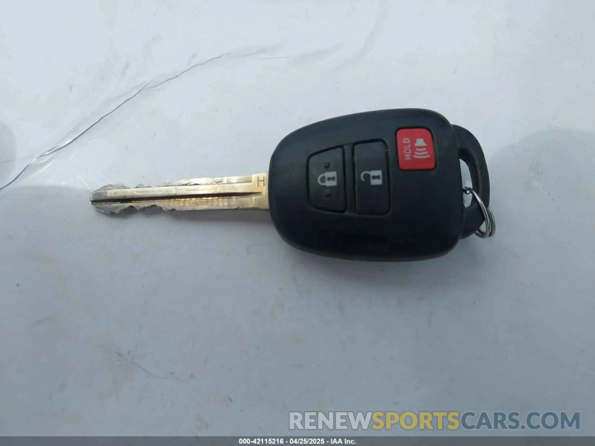11 fotografías del automóvil dañado 3TMAZ5CN2KM087186 TOYOTA TACOMA 2019
