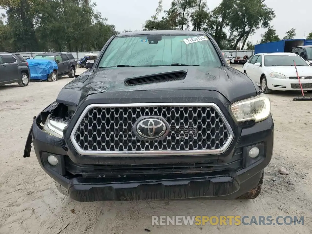 5 fotografías del automóvil dañado 3TMAZ5CN2KM103127 TOYOTA TACOMA 2019