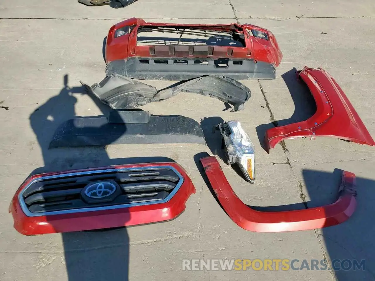 12 fotografías del automóvil dañado 3TMAZ5CN3KM083647 TOYOTA TACOMA 2019