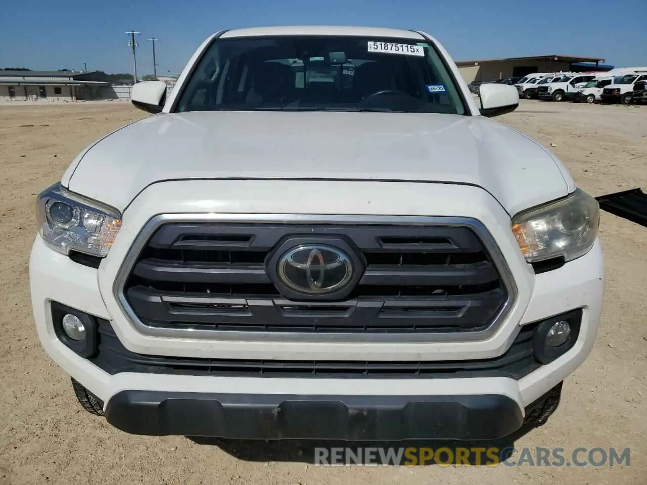 5 fotografías del automóvil dañado 3TMAZ5CN3KM084376 TOYOTA TACOMA 2019