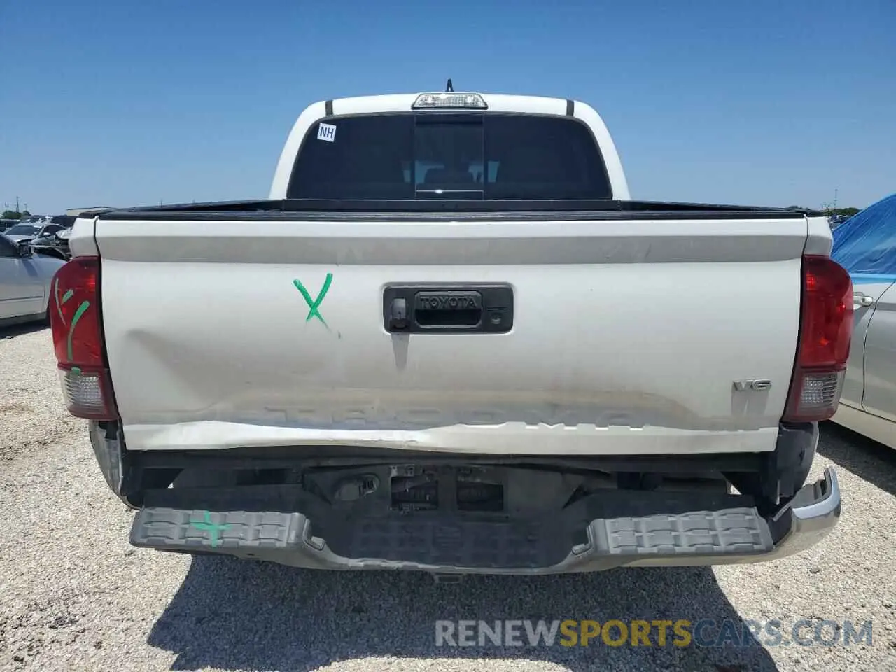 6 fotografías del automóvil dañado 3TMAZ5CN3KM084376 TOYOTA TACOMA 2019