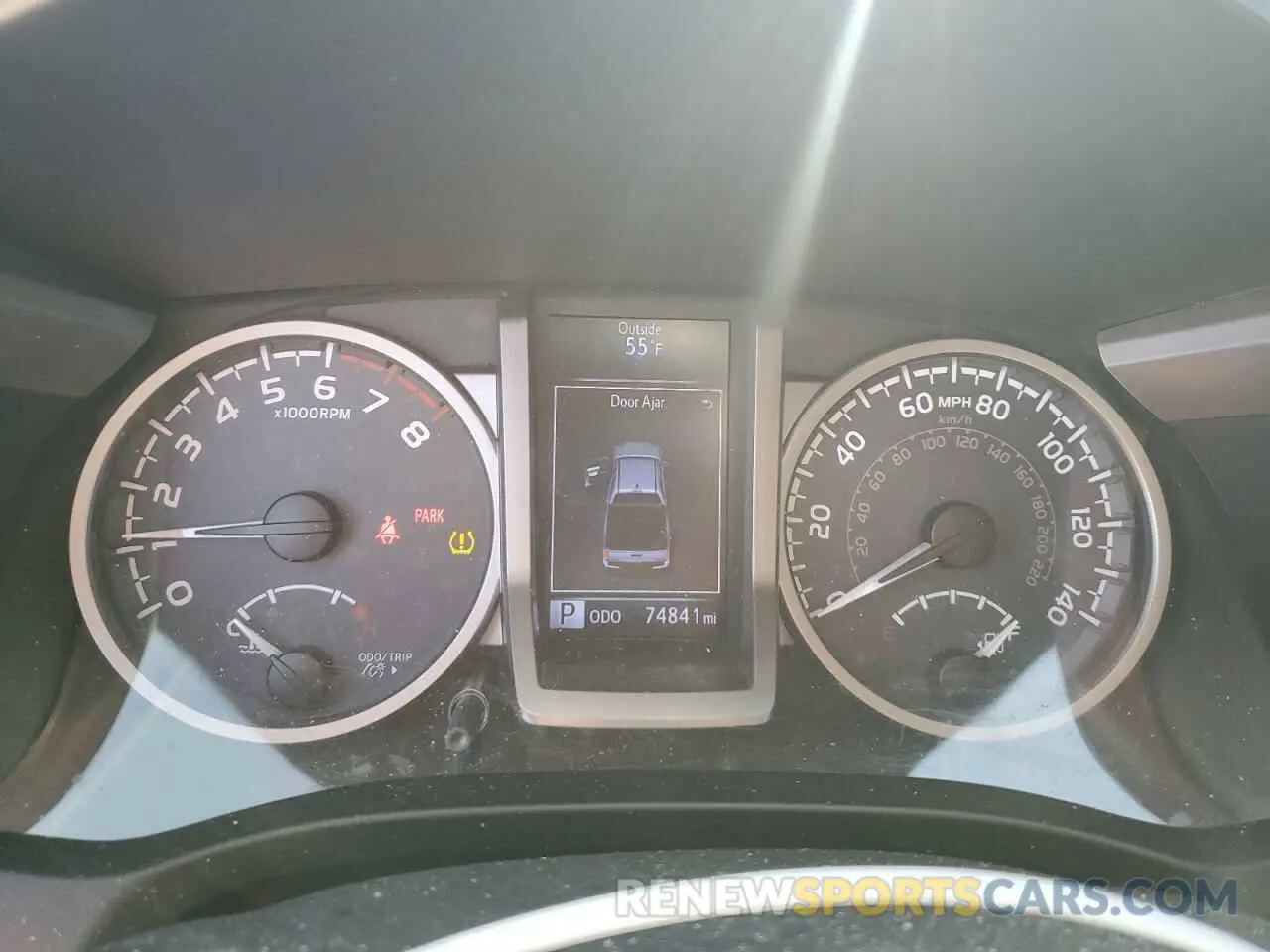 9 fotografías del automóvil dañado 3TMAZ5CN3KM084376 TOYOTA TACOMA 2019