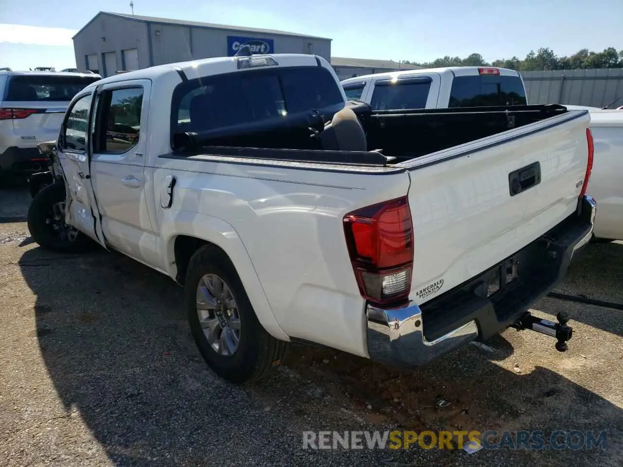 3 fotografías del automóvil dañado 3TMAZ5CN3KM092851 TOYOTA TACOMA 2019