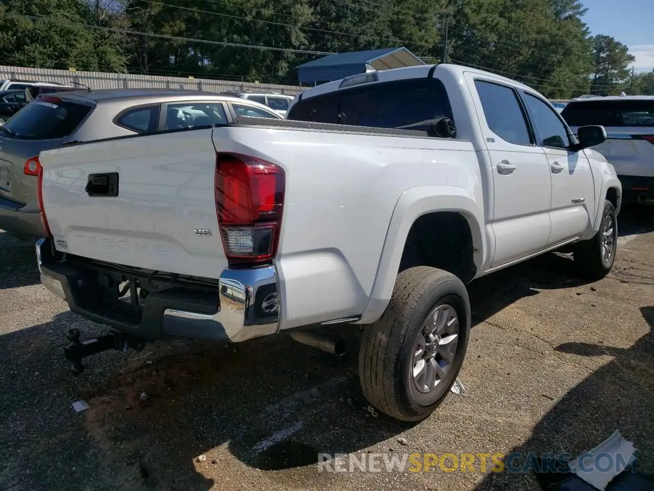 4 fotografías del automóvil dañado 3TMAZ5CN3KM092851 TOYOTA TACOMA 2019