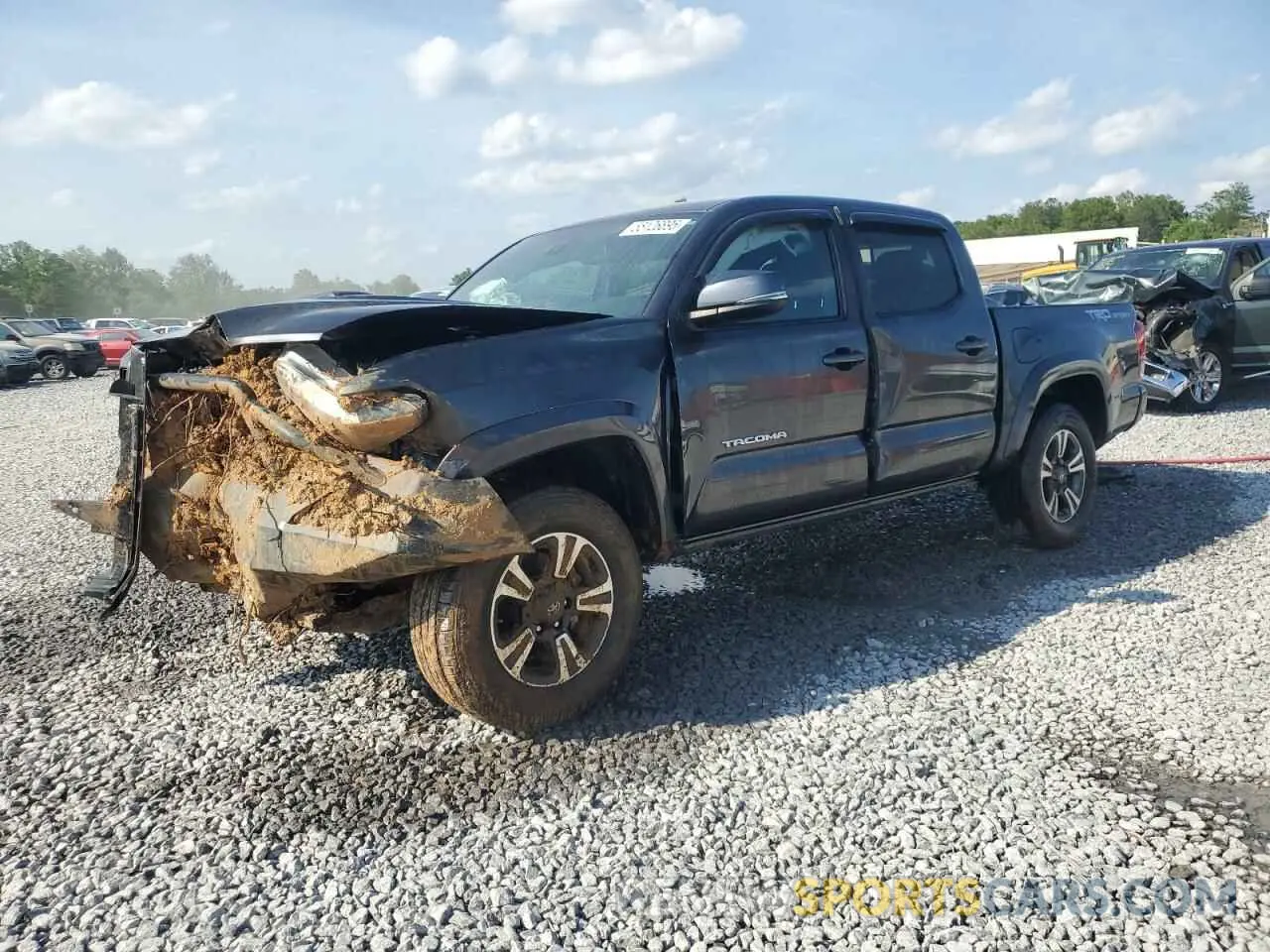 1 fotografías del automóvil dañado 3TMAZ5CN3KM105632 TOYOTA TACOMA 2019