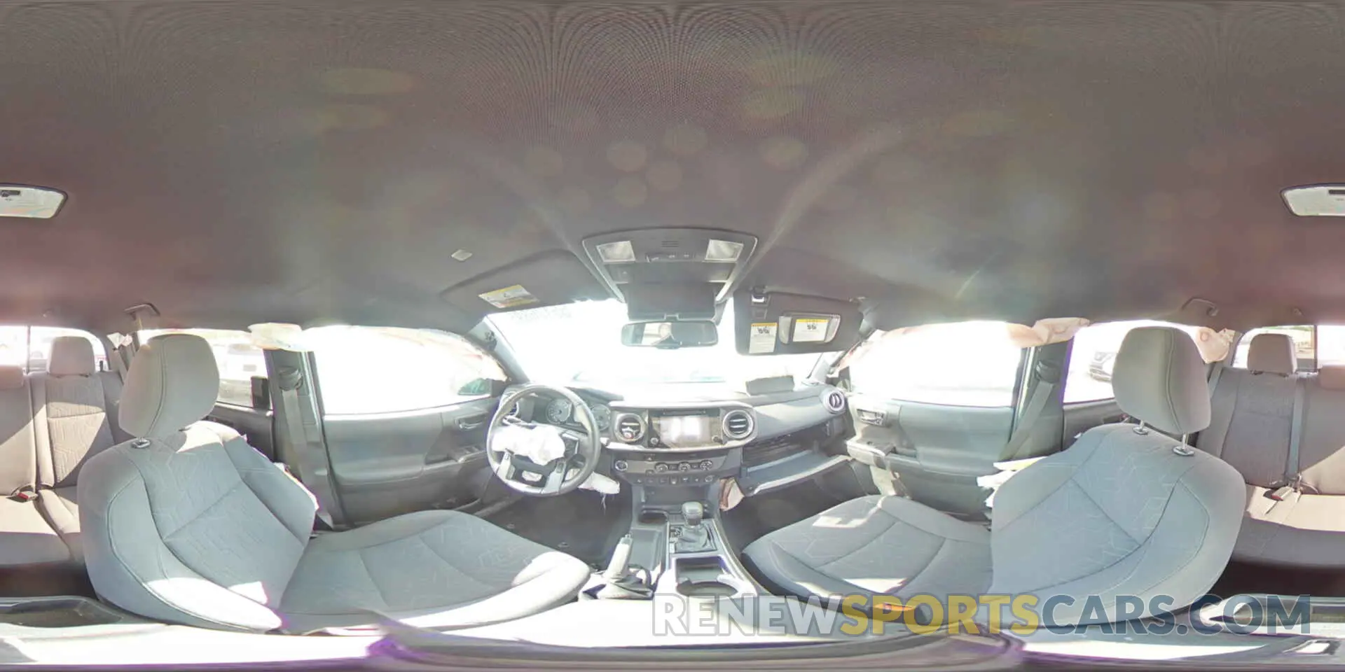 14 fotografías del automóvil dañado 3TMAZ5CN3KM105632 TOYOTA TACOMA 2019
