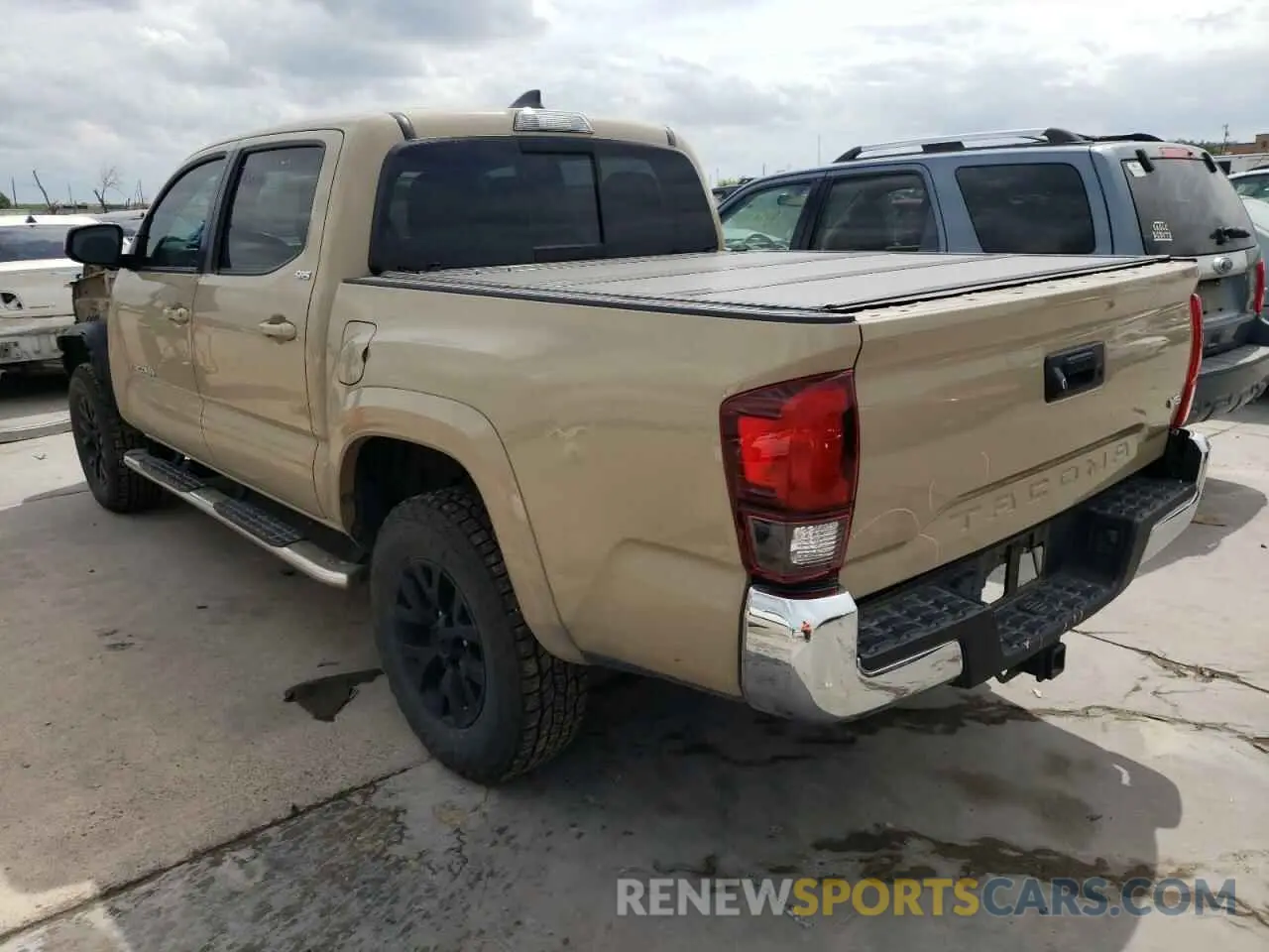3 fotografías del automóvil dañado 3TMAZ5CN4KM083561 TOYOTA TACOMA 2019