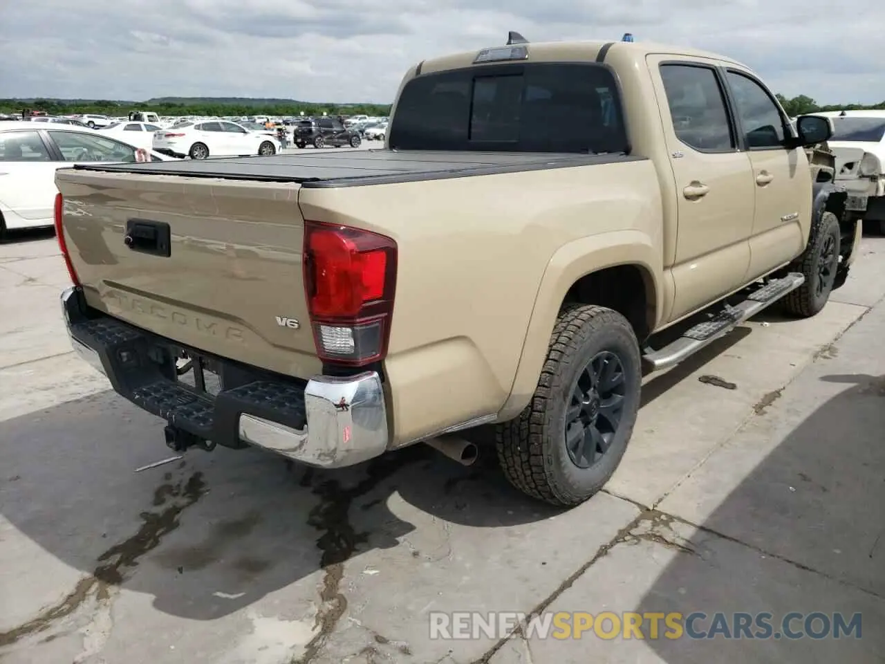 4 fotografías del automóvil dañado 3TMAZ5CN4KM083561 TOYOTA TACOMA 2019