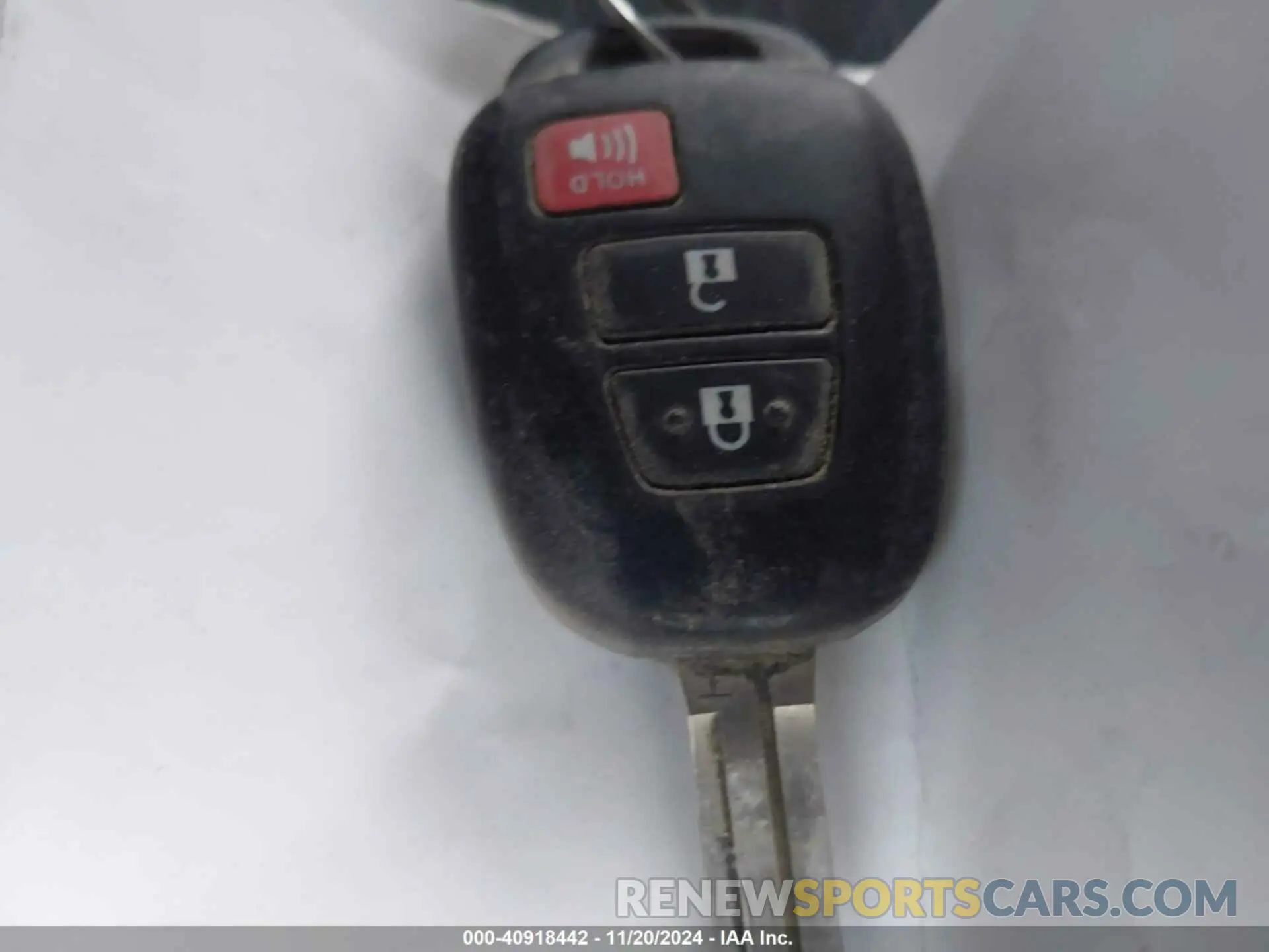 11 fotografías del automóvil dañado 3TMAZ5CN4KM091658 TOYOTA TACOMA 2019