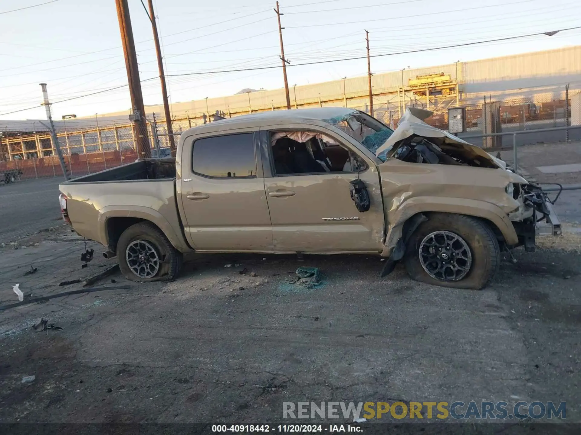 14 fotografías del automóvil dañado 3TMAZ5CN4KM091658 TOYOTA TACOMA 2019