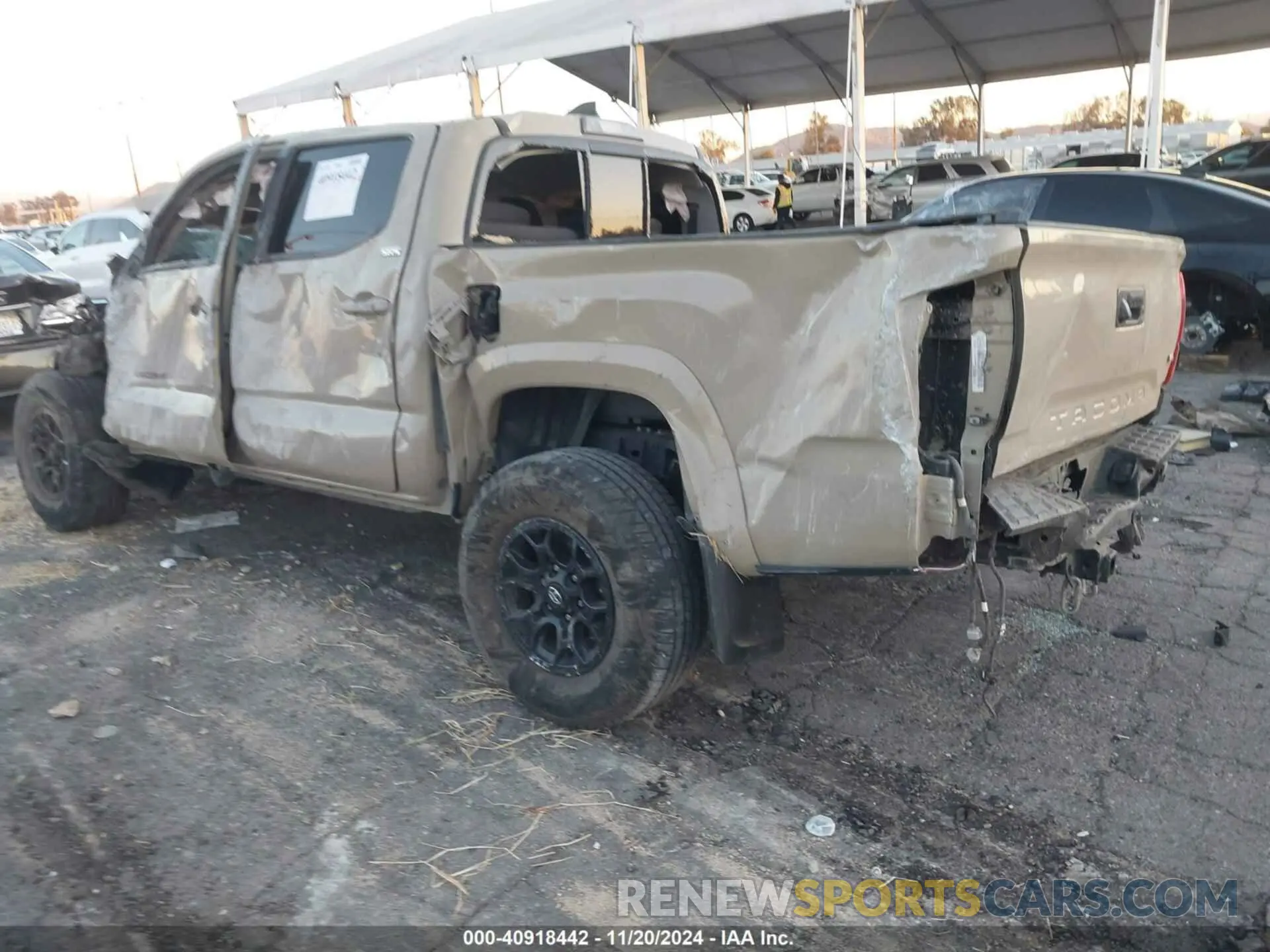3 fotografías del automóvil dañado 3TMAZ5CN4KM091658 TOYOTA TACOMA 2019