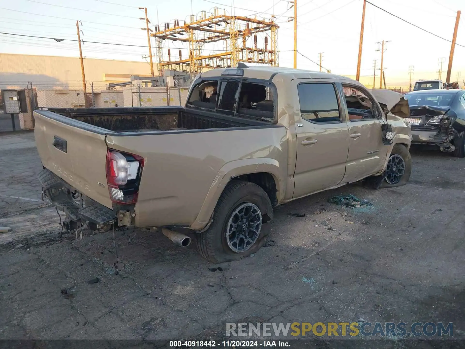 4 fotografías del automóvil dañado 3TMAZ5CN4KM091658 TOYOTA TACOMA 2019