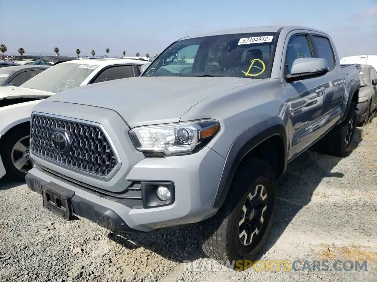 2 fotografías del automóvil dañado 3TMAZ5CN4KM091708 TOYOTA TACOMA 2019
