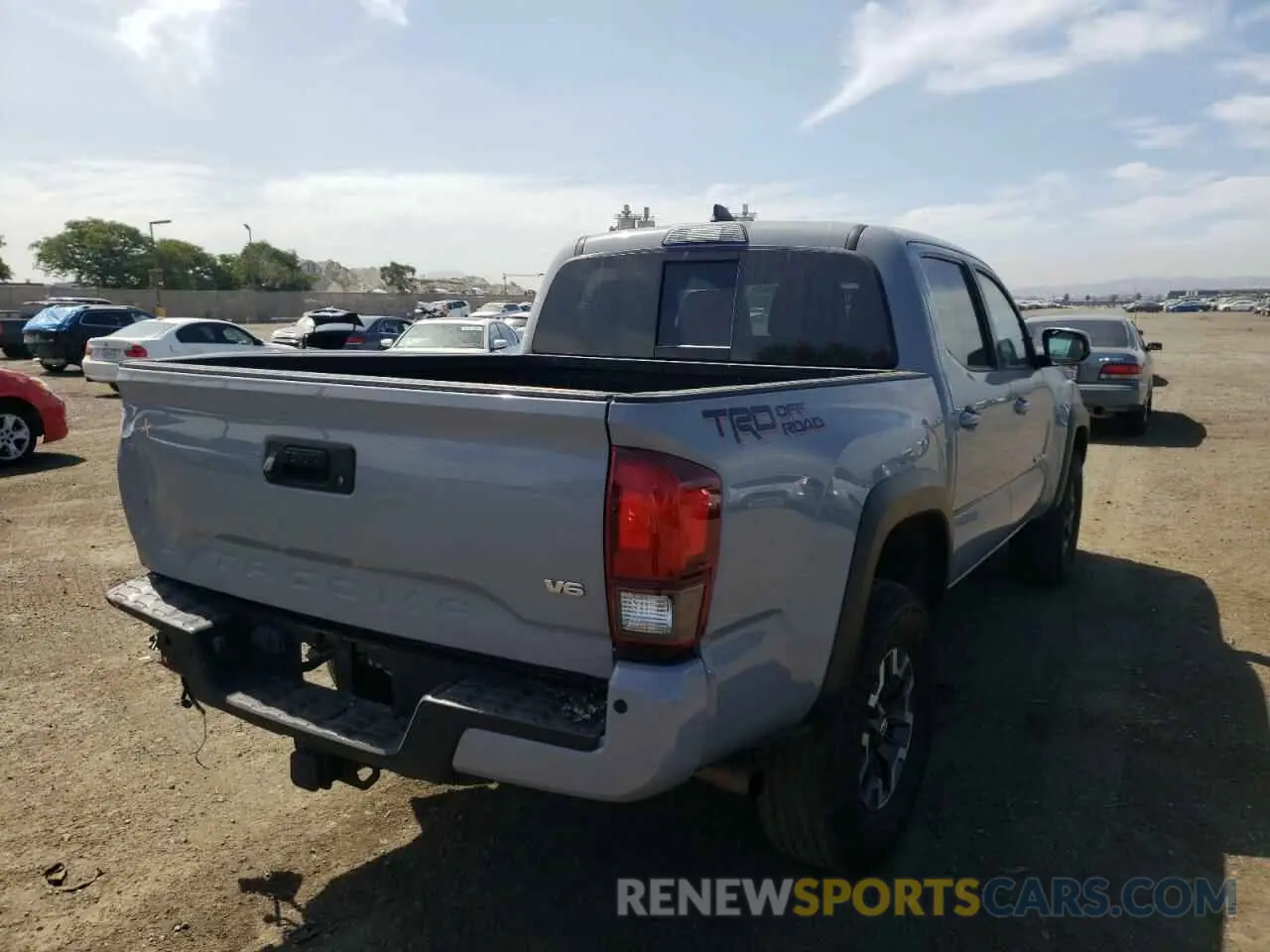 4 fotografías del automóvil dañado 3TMAZ5CN4KM091708 TOYOTA TACOMA 2019